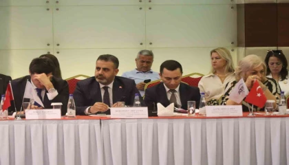Antalyada Türk devletlerinin ekonomik gücü ve getireceği fırsatlar konferansı düzenlendi