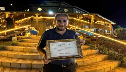 Başkan Görgel: “Asrın felaketini, asrın dayanışmasına dönüştüren hemşerilerime teşekkür ediyorum”