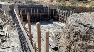 Çiğlinin yeni köprüsü yükseliyor