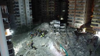 Depremde 42 kişinin öldüğü apartmanın mühendisi belediyeyi suçlayıp tahliyesini istedi