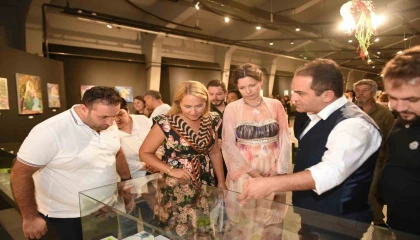 Dokuma Parkta Uluslararası Modern Karma Resim ve Heykel Sergisi ziyaretçilerini bekliyor