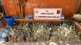 Hatayda 773 litre kaçak alkol ile 6 bin sigara ele geçirildi