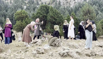Kadınlar, Başkonuş Yaylasında doğayla buluştu