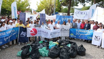 Kemer Belediyesinden Dünya Temizlik Günü etkinliği