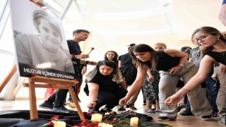 Konyaaltı Narin için siyaha büründü