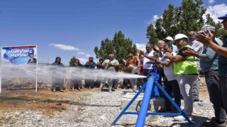 Köylüler su sevincini davul zurna ile kutladı