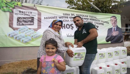 Mersinde üreticilere Akdeniz meyve sineği ile mücadele desteği