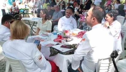 Mersinde zeytinyağı yemek yarışması düzenlendi