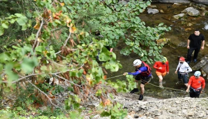 Osmaniyenin saklı cenneti Çona Kanyonuna keşif yürüyüşü yapıldı