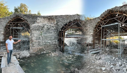 Yıllarca hac yolundaki kervanların güzergahında olan tarihi köprüde restorasyon çalışması