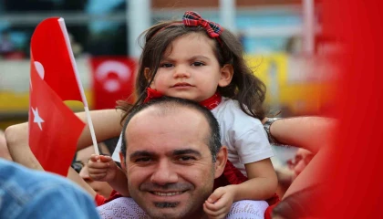 Adanada Cumhuriyetin 101. yılı coşkuyla kutlandı