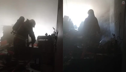 Antakya'da okulun spor salonunda yangın çıktı