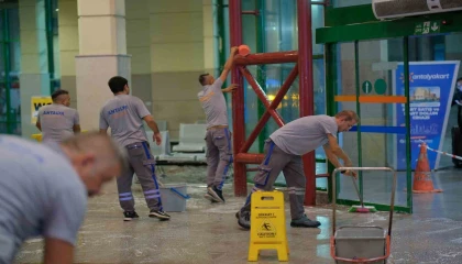 Antalya otogarında temizlik seferberliği