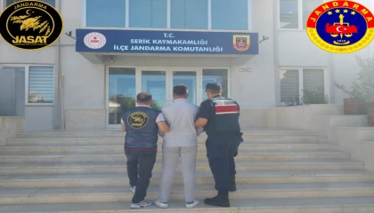 Antalyada jandarma 215 aranan şahsı yakaladı