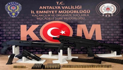 Antalyada kaçak silah operasyonu: 1 kişi tutuklandı