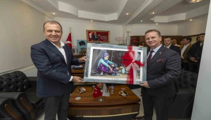 Başkan Seçer: El birliğiyle Gülnarlılara çok değerli hizmetler yapacağız