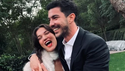 Çiftin bebeğinin cinsiyeti belli oldu