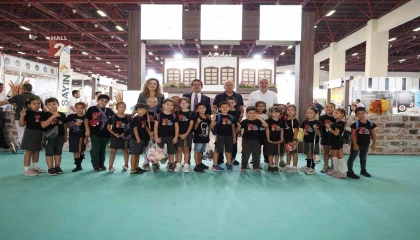 Çocuklar yöresel ürünlerle buluştu