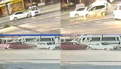 Dikkatsizlik kazalara neden oldu: O anlar güvenlik kamerasında