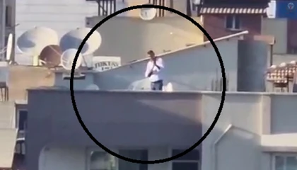 Düğünde korkutan görüntü, pompalı tüfekle defalarca havaya ateş etti