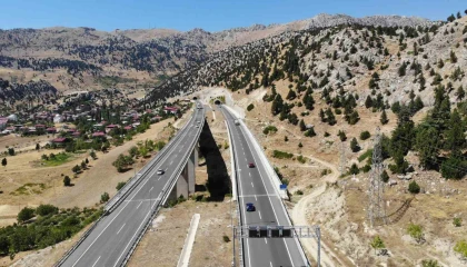 Edebiyat Yolundan 4 yılda 10 milyon araç geçti