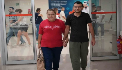 Eşlerini hayatta tutmak için böbreklerini bağışladılar: Çapraz nakille hayata tutundular