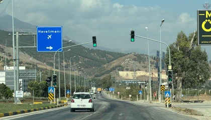 Hatay Havaalanı yolu trafiğe açıldı!
