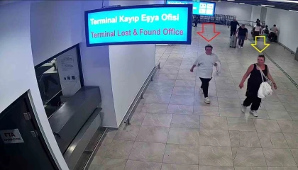 Havalimanında doğurduğu bebek klozette bulunan Rus uyruklu annenin görüntüleri ortaya çıktı