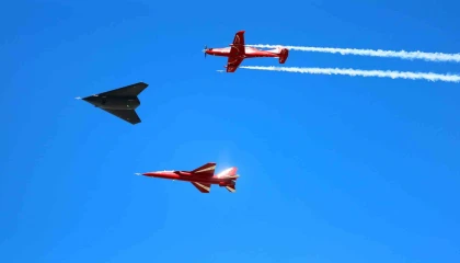 Hürkuş, Hürjet ve ANKA-IIIden kol uçuşu