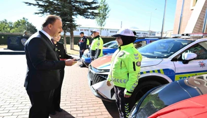 Ispartada emniyet ve jandarma teşkilatına 11 araç