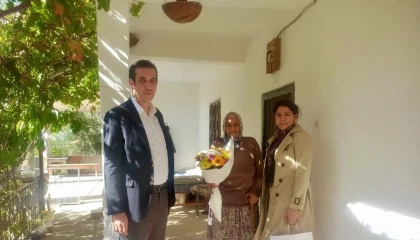 Kaymakam Topsakaloğlu yaşlıları yalnız bırakmadı