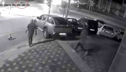 Kırmızı ışık ihlali yapan motosikletli hayatını kaybetti