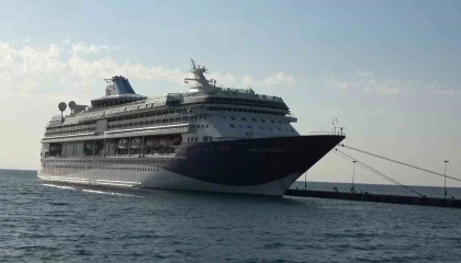 Marella Discovery, bin 772 turistle Alanya Limanına demirledi