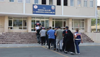 Mersin merkezli 9 ilde DEAŞ operasyonu: 13 gözaltı