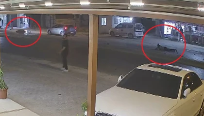 Motosikletlinin metrelerce uçtuğu anlar kamerada