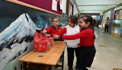 Öğrenciler sıfır atık konusunda bilinçlendiriliyor