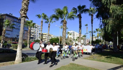 Sağlıklı yaşama dikkat çekmek için yürüdüler