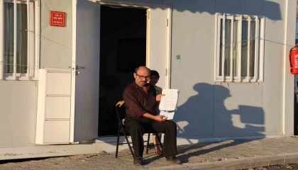 Sazan sarmalı yöntemiyle otomobilini kaptırdı