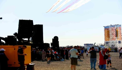 Türk Yıldızları nefes kesti