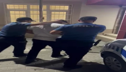 Yüreğir polisi 17 yıl hapisle aranan firari hükümlüyü yakaladı