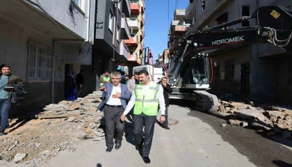 Akdenizde sokaklar yenileniyor