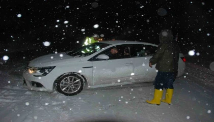 Antalya-Konya Karayolunda mevsimin ilk kar yağışı başladı