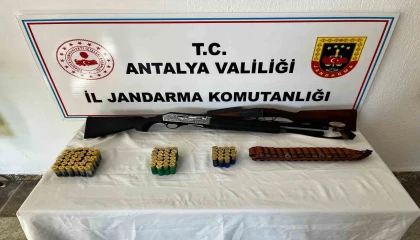 Antalyada 29 aranma ve 84 yıl ceza ile aranan kişi yakalandı