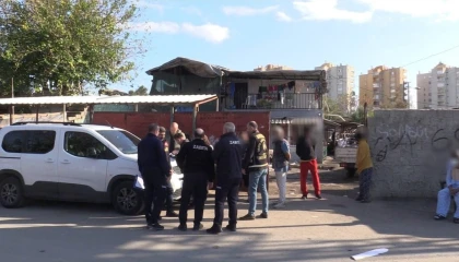 Antalyada çalıntı eşyaları satan hurdacılara baskın