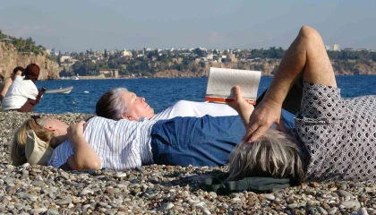 Antalyada kar manzaralı deniz keyfi