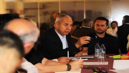 Başkan Özçelik: Alanyayı turizmde ve tarımda daha yukarı basamaklara çıkaracağız