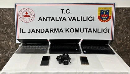 Cezaevinden izinli çıkar çıkmaz hırsızlık yaptı, tutuklandı