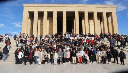 Depremzede çocuklar, ‘Yüreğimizdeki Işık projesi kapsamında Ankarayı gezdiler