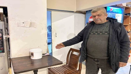 Dışarısı çok soğuk, içeri geçebilir miyim diyen kadın, esnafın 10 bin lirasını ve cep telefonunu çaldı