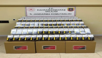 Durdurulan otomobilden 280 bin boş makaron ele geçirildi